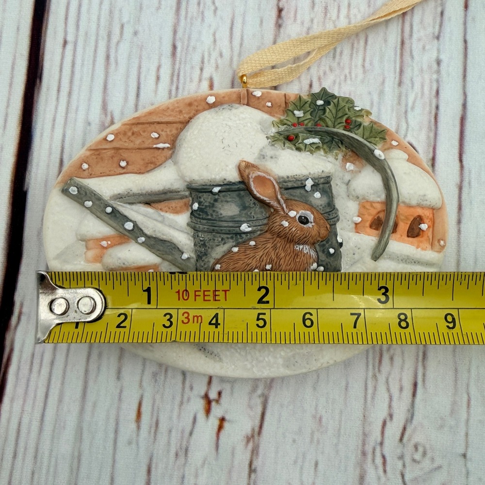 Vintage 1996 Marjolein Bastin Hallmark Rabbit Winter‎ Snow Resin Ornament Oval - Picture 6 of 7